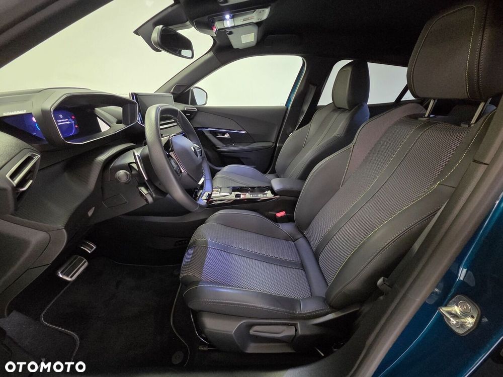 Peugeot 2008 - 10