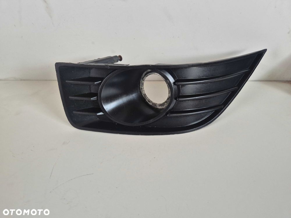 chevrolet epica kratka zaślepka ramka halogenu zderzaka prawa przód - 1