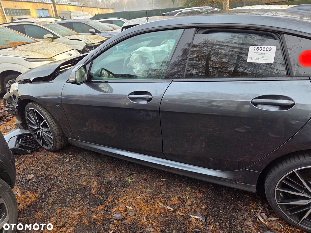 BMW Seria 2 218d M Sport - 5