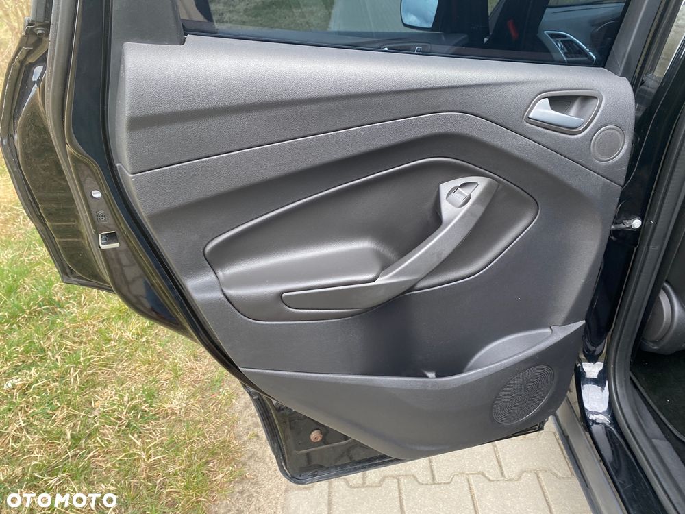 Ford Kuga 2.0 TDCi FWD Titanium - 22