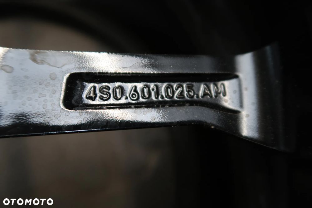 AD3 Felga Audi 4S0601025AM 8,5x19et42 - 4