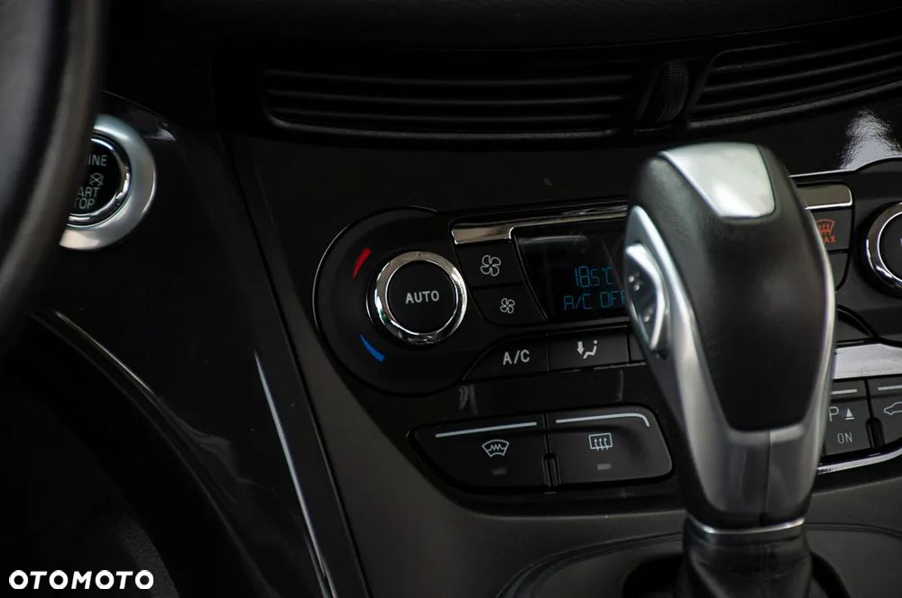 Ford Kuga - 18