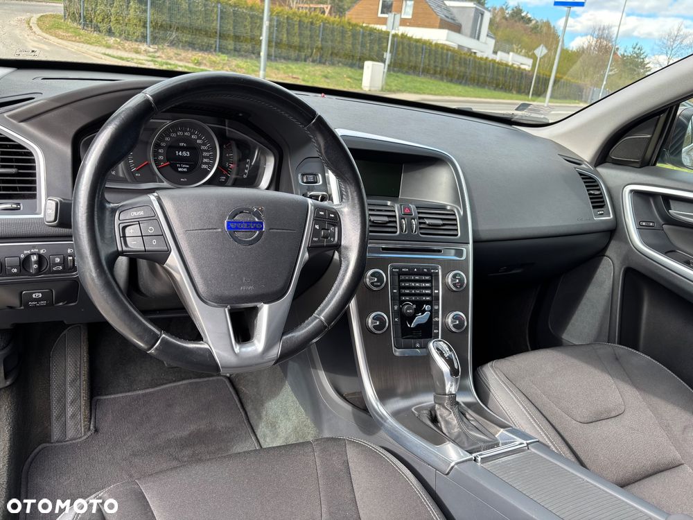 Volvo XC 60 D4 Drive-E Momentum - 12