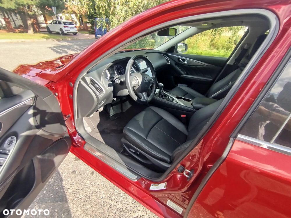 Infiniti Q50 - 11