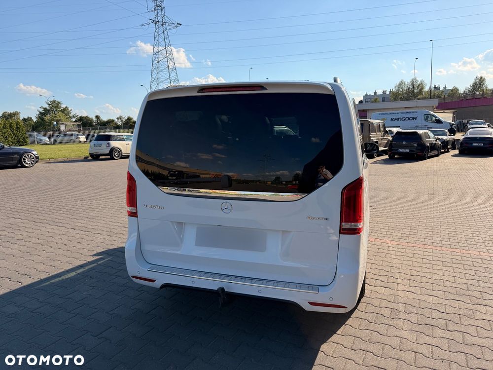 Mercedes-Benz Klasa V 250 BlueTEC Edition 1 7G-Tronic (d³ugi) - 14