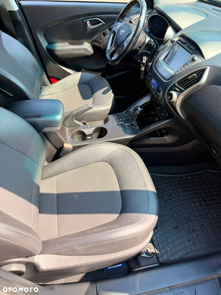 Hyundai ix35 2.0 CRDi 4WD Automatik Finale Silver - 15