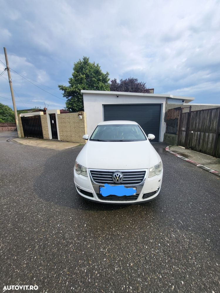 Volkswagen Passat 2.0 TDI Comfortline DPF DSG - 2