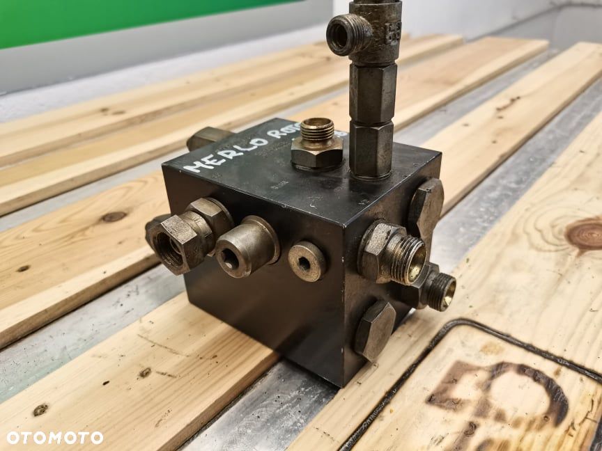 Zamek hydrauliczny Merlo 40.18 Roto 057180030320010 - 5