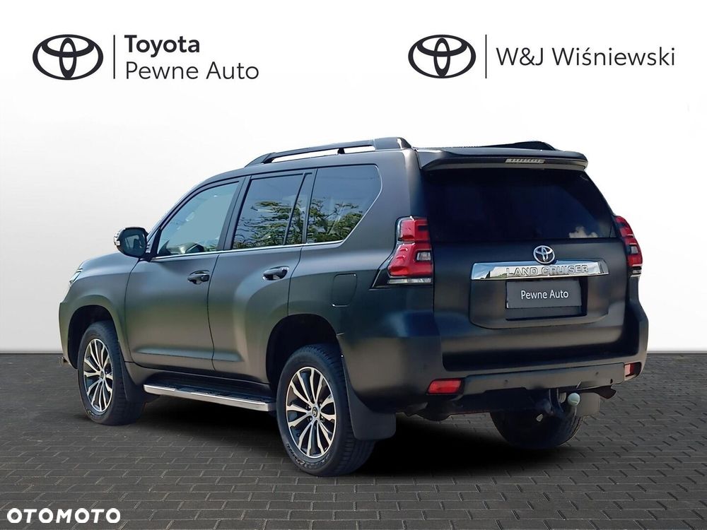 Toyota Land Cruiser - 26