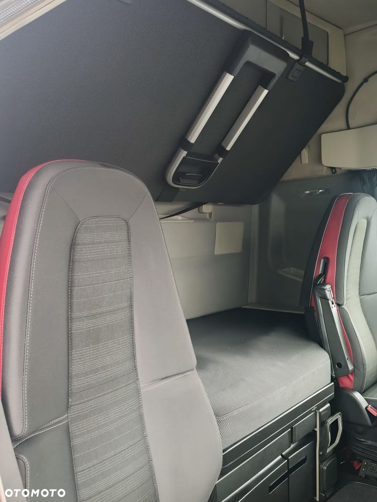 Volvo FH4 460 / EURO 6 / AUTOMAT / I -SHIFT / STANDARD / - 19