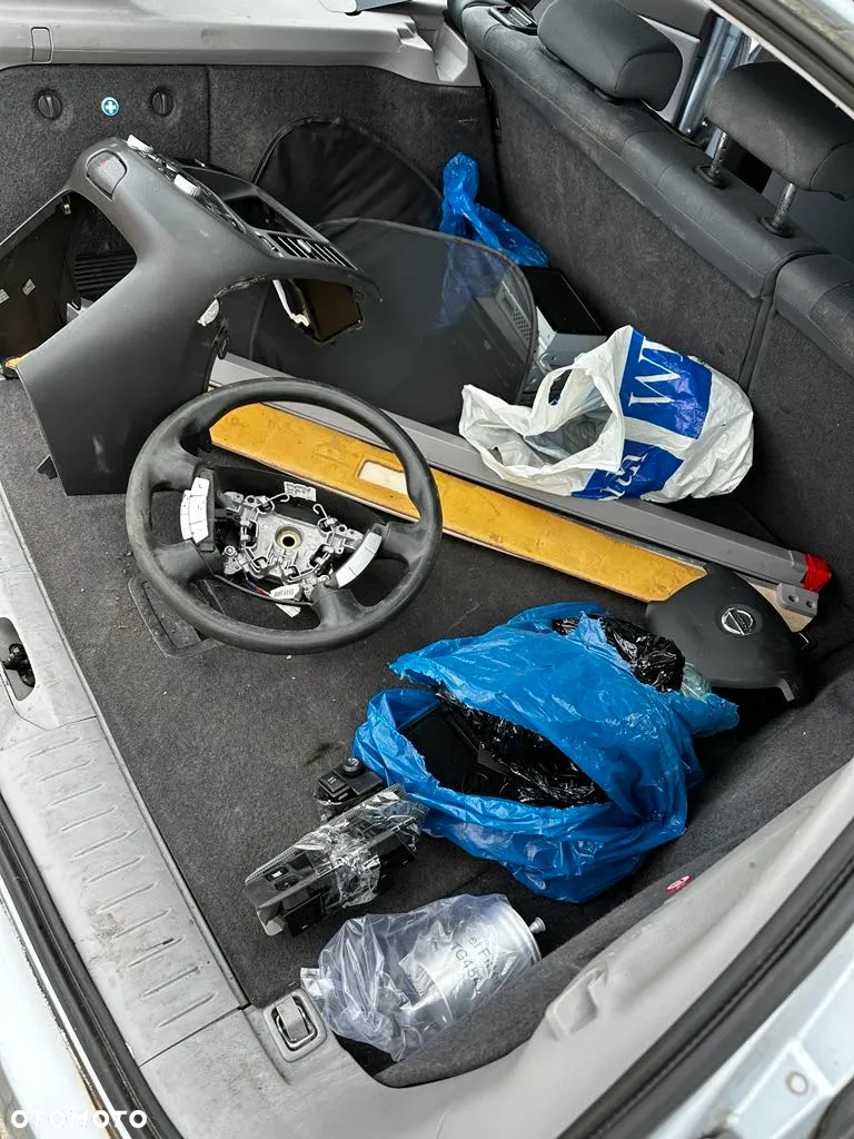 Nissan Primera - 25