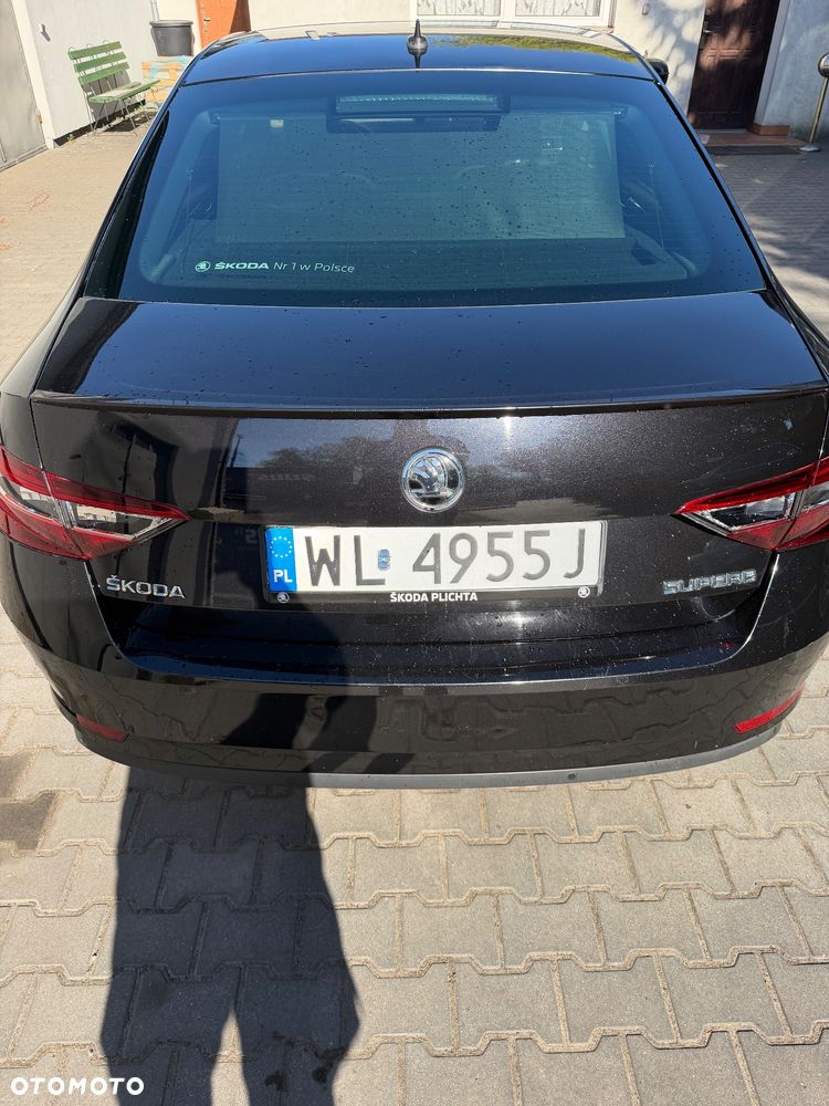 Skoda Superb 2.0 TDI L&K DSG - 6