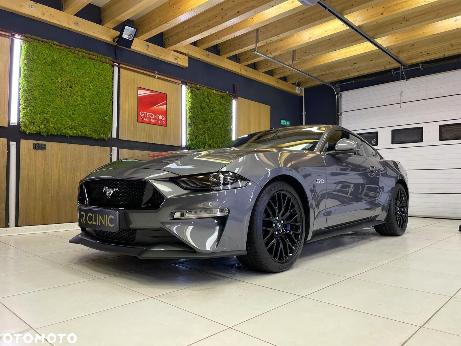 Ford Mustang 5.0 V8 GT - 1