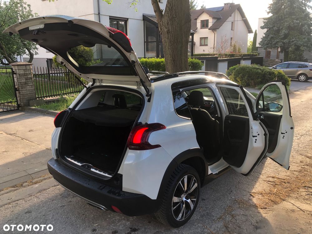 Peugeot 2008 BlueHDi FAP 120 STOP & START GT-Line Edition - 11