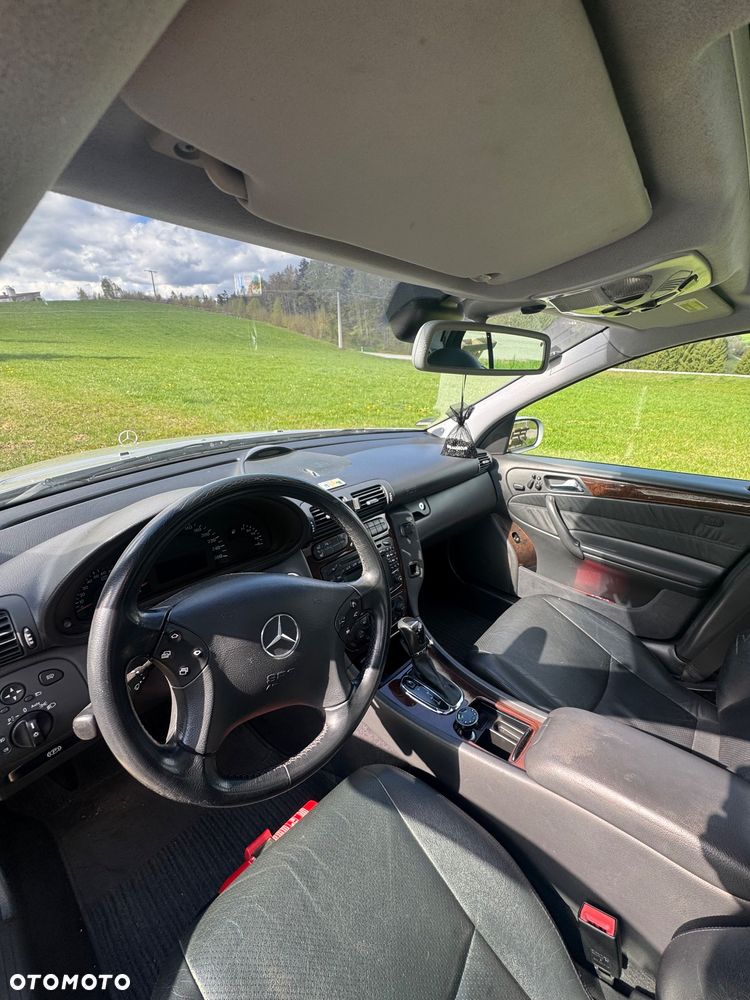 Mercedes-Benz Klasa C 320 Elegance - 13