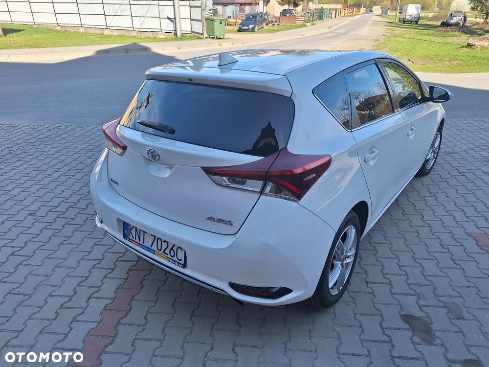 Toyota Auris 1.2 Turbo Design Edition - 4