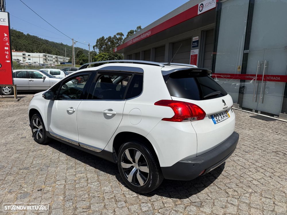 Peugeot 2008 1.6 e-HDi Allure 2-Tronic - 4