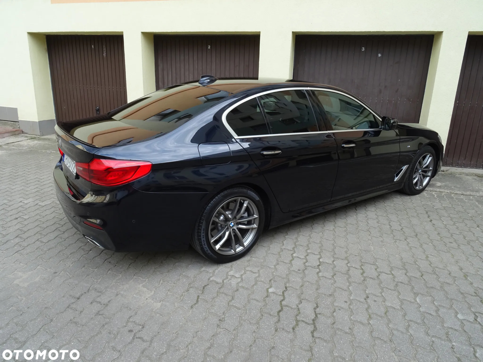 BMW Seria 5 - 32