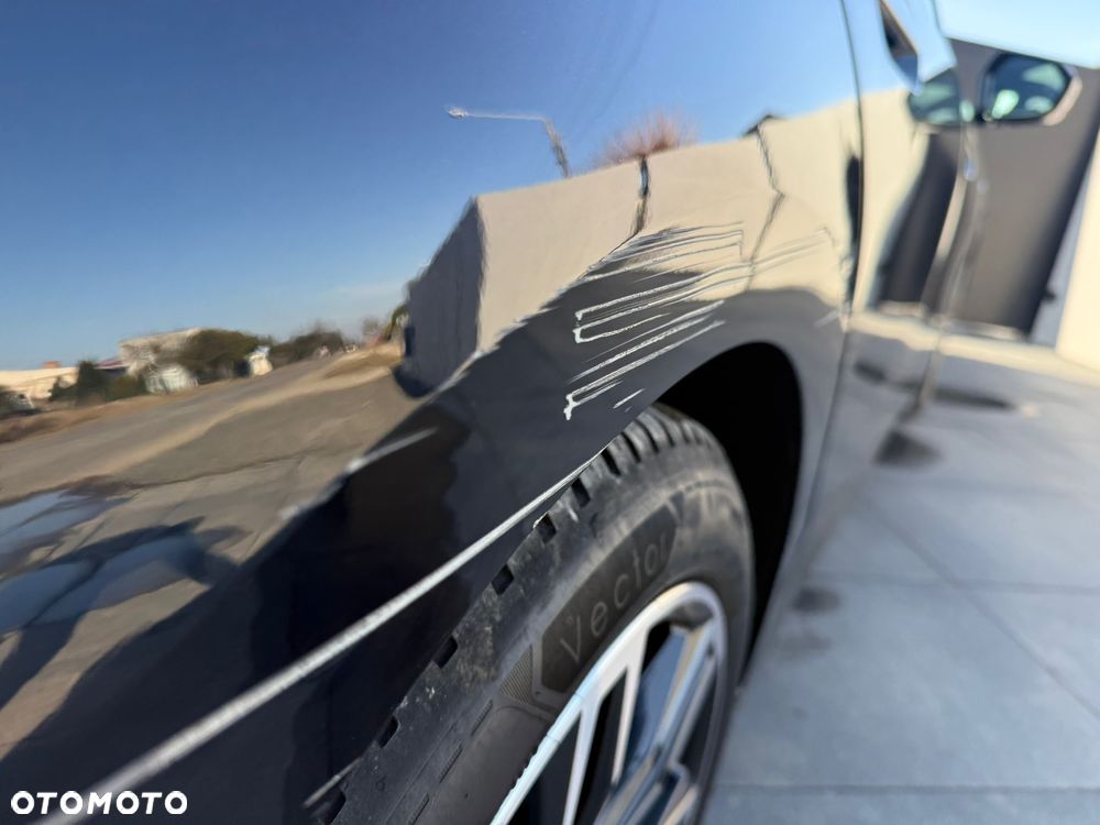 BMW Seria 5 520d - 27