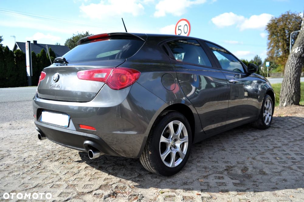 Alfa Romeo Giulietta 2.0 JTDM Veloce TCT - 4