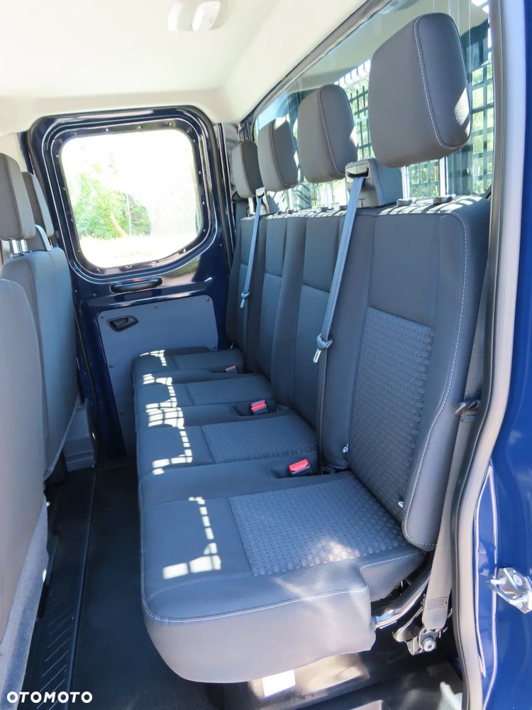 Iveco DAILY 130 Km L3 Podwójna Kabina Doka Dubel Brygadowy MIXTO 7-Mio Os.+1073 Kg Ład. Skrzynia 2410 mm Dł. Renomowanej Firmy SCATTOLINI Rozstaw Osi 3504 mm WZMACNIANY HAK 3000 Kg 29 Tys Km Przeb. Stan Auta JAK NOWY POLECAM - 24