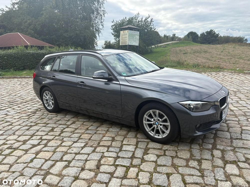 BMW Seria 3 320d - 4