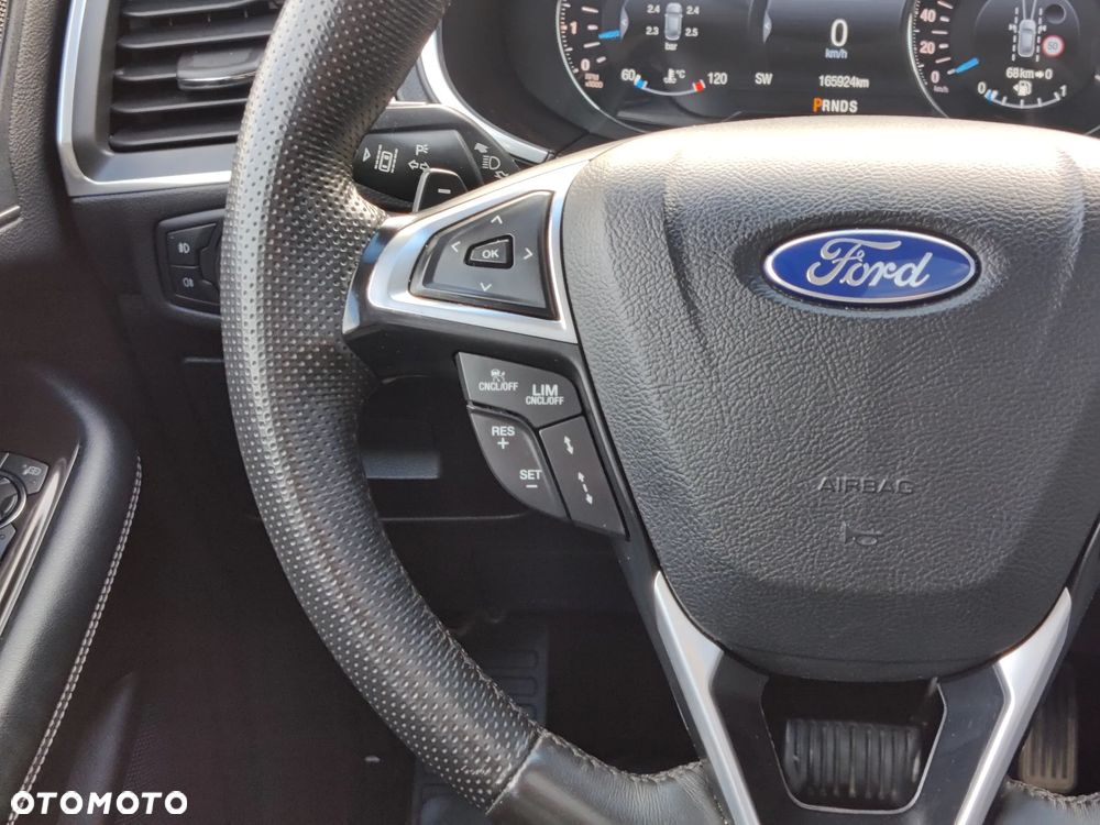 Ford Edge 2.0 TDCi Twin-Turbo 4WD Titanium - 9