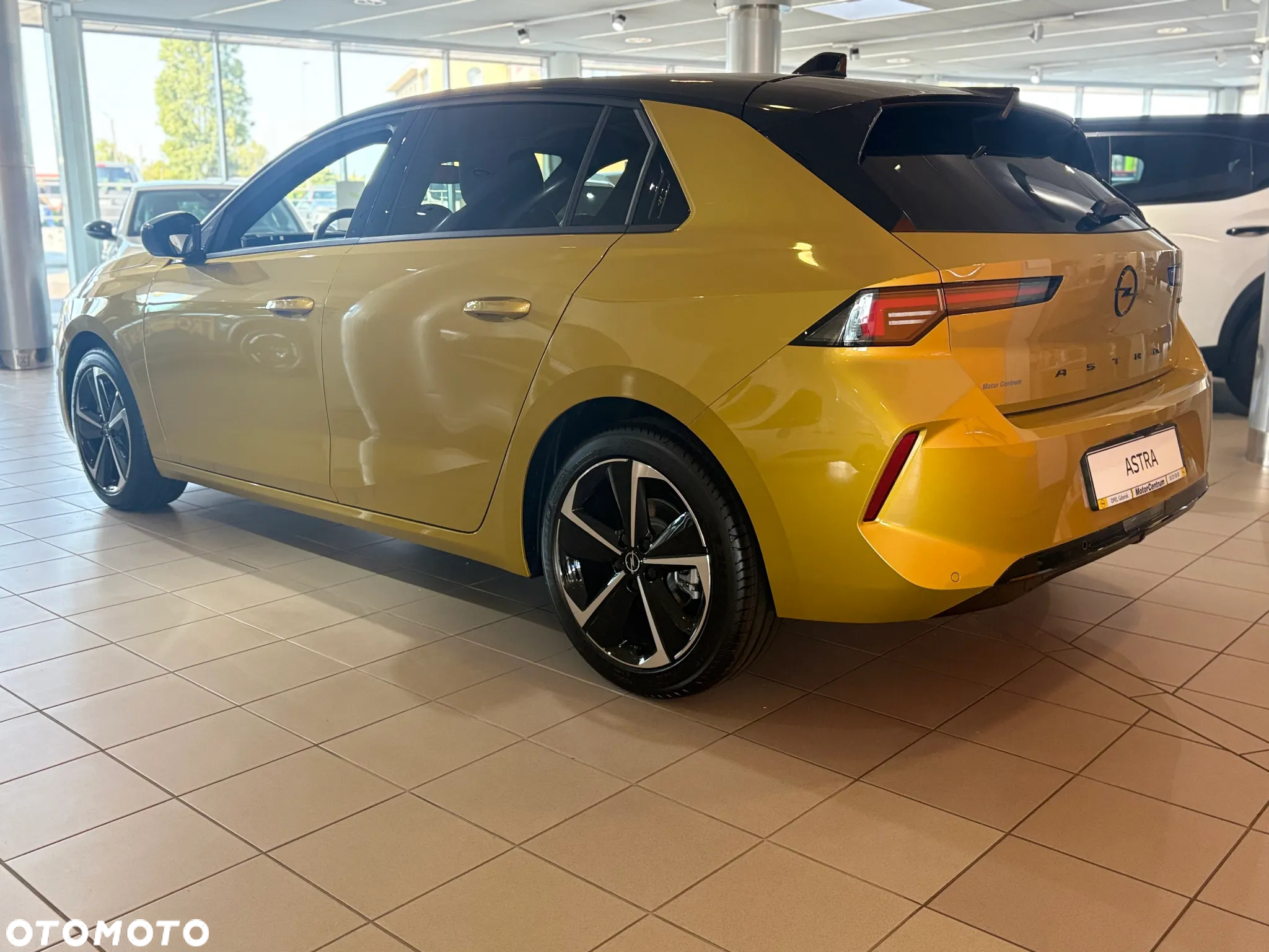 Opel Astra VI 1.2 T mHEV GS S&S eDTC - 3