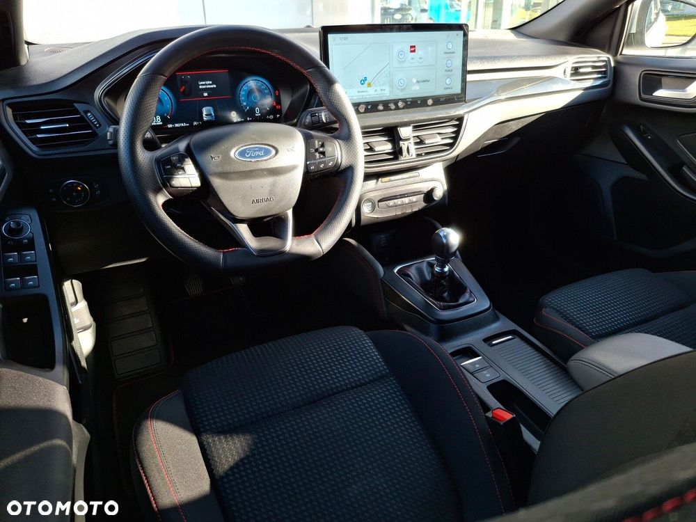 Ford Focus 1.0 EcoBoost mHEV ST-Line X - 16