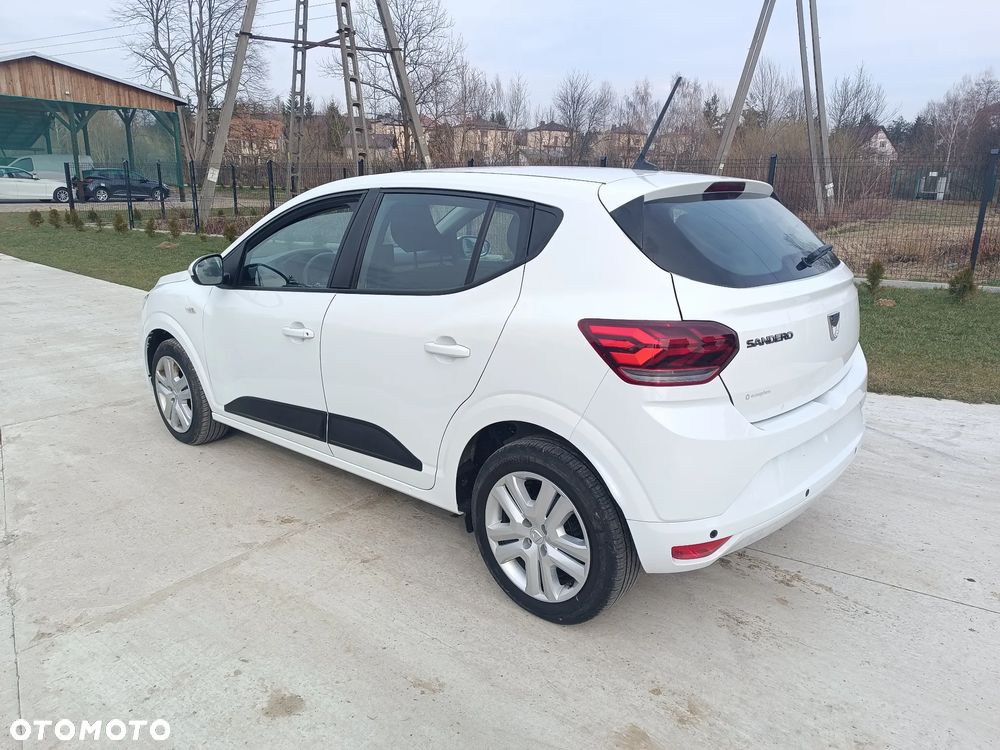 Dacia Sandero - 11
