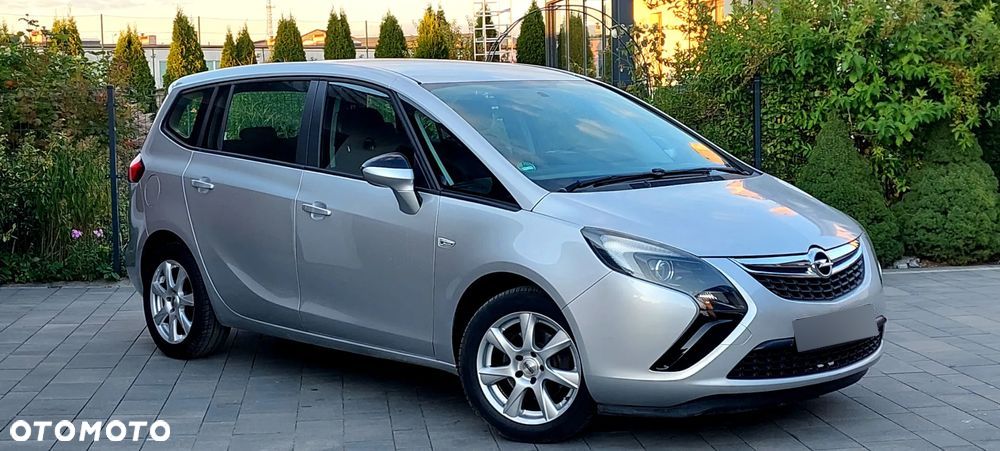 Opel Zafira - 11