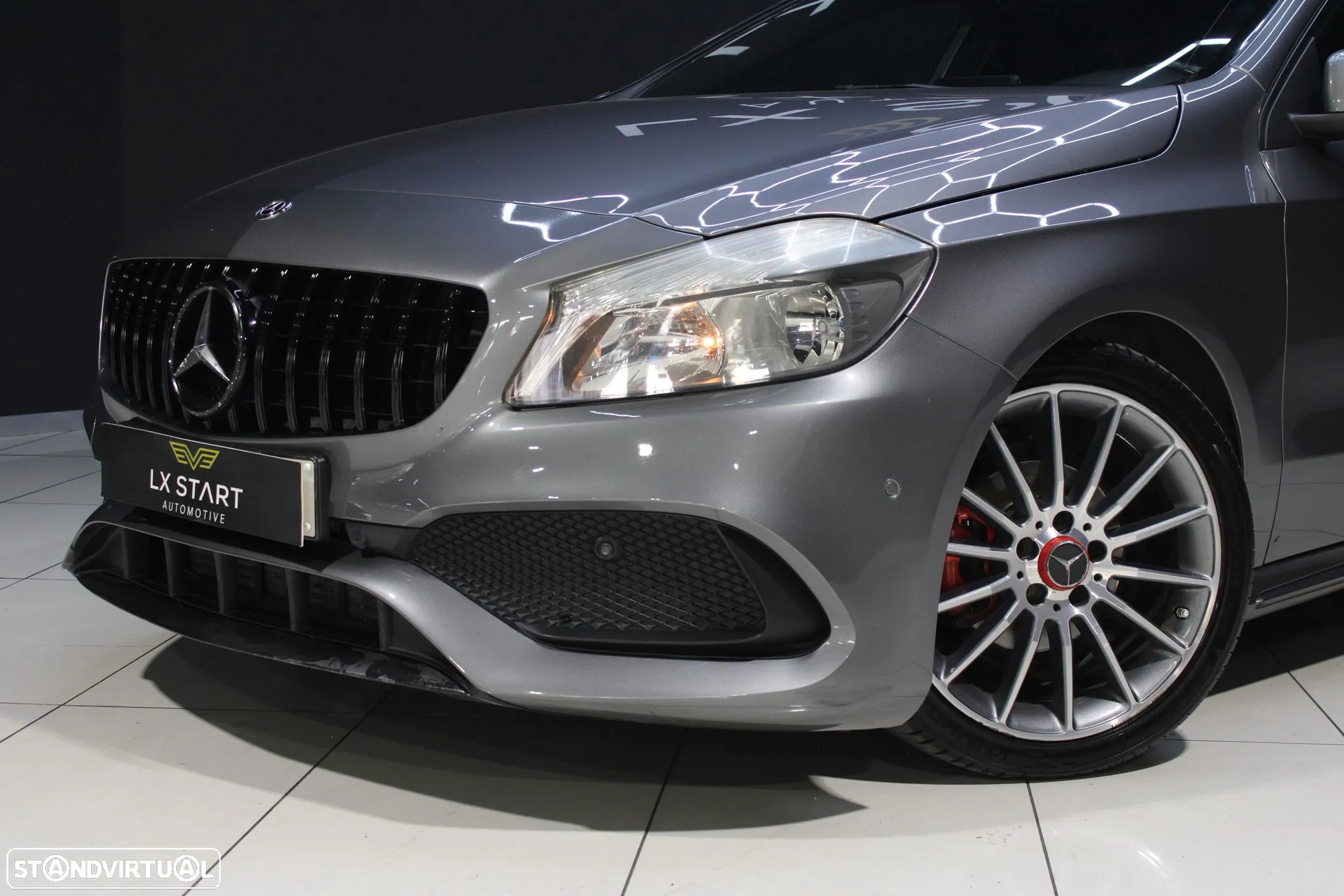Mercedes-Benz A 180 d AMG Line - 2