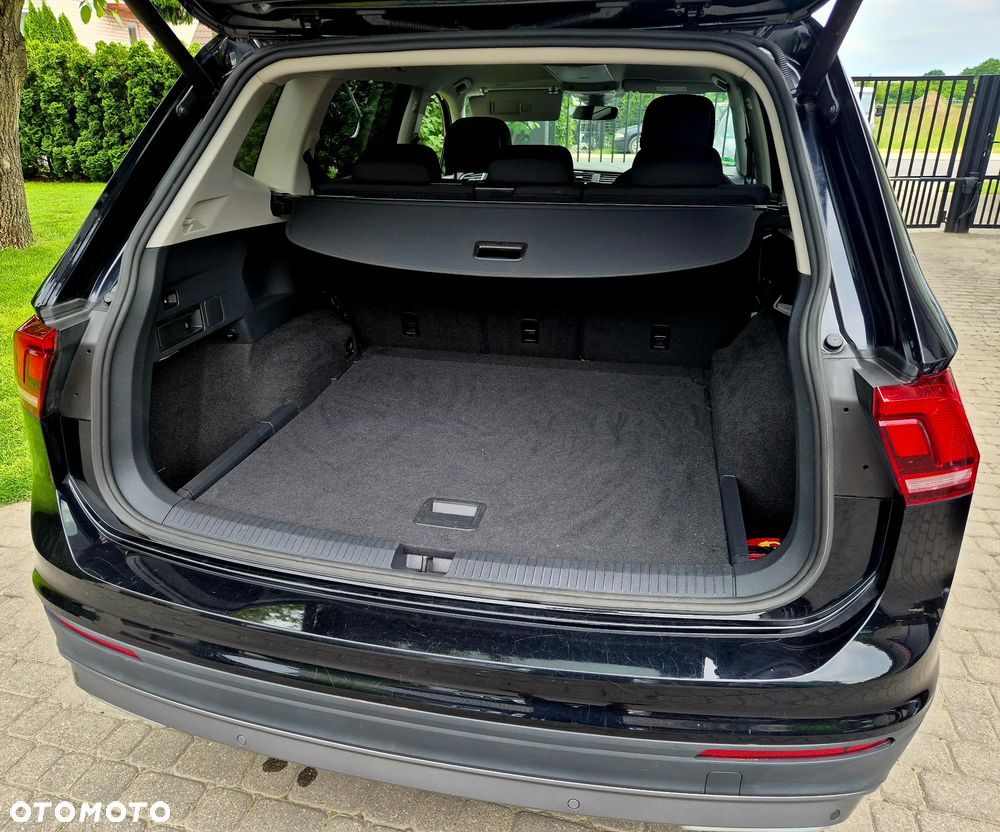 Volkswagen Tiguan Allspace - 11
