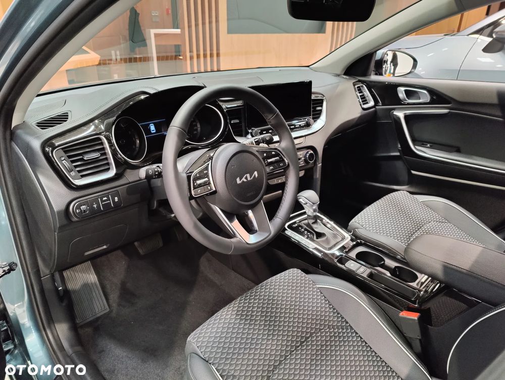 Kia Ceed 1.5 T-GDI Tribute DCT - 4