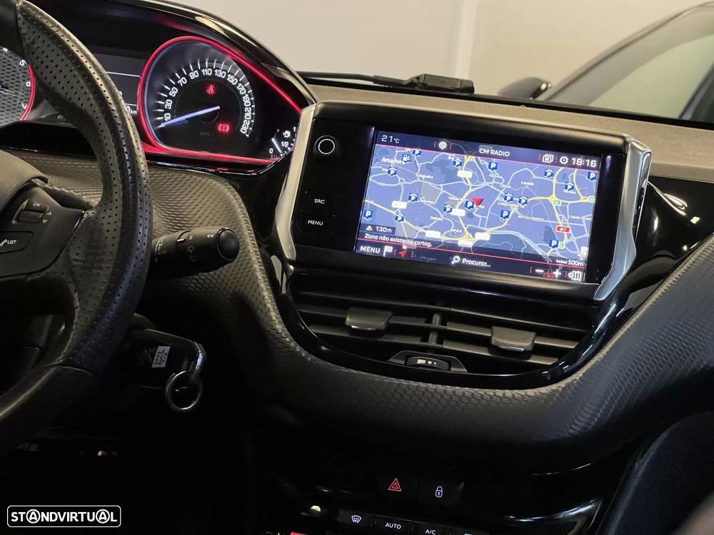 Peugeot 2008 1.2 PureTech GT Line - 20