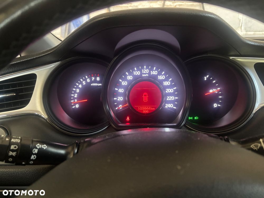 Kia Ceed - 24