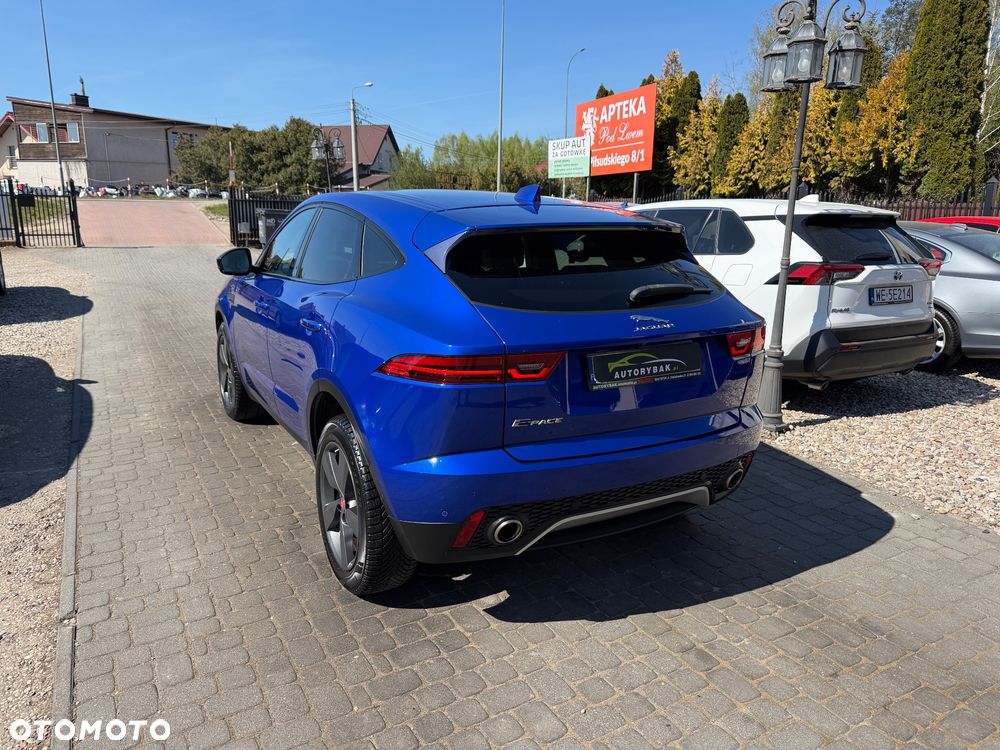 Jaguar E-Pace 2.0 i4D AWD R-Dynamic Chequered Flag - 33