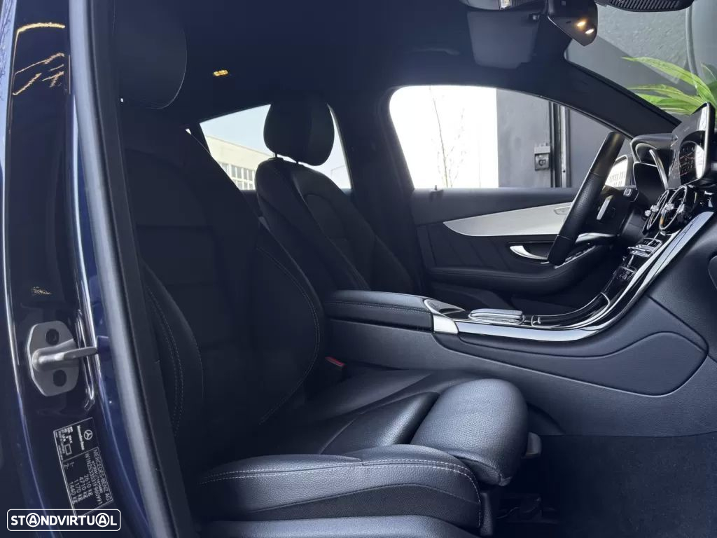 Mercedes-Benz GLC 300 e Coupé 4Matic - 29