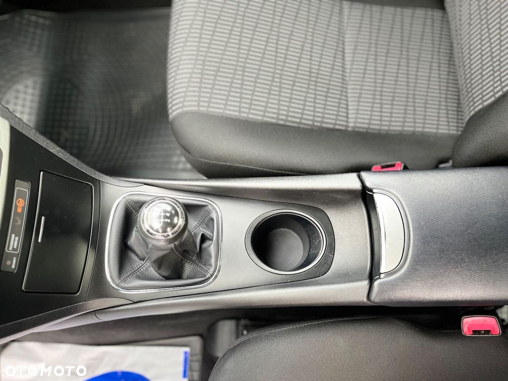 Toyota Avensis 1.8 Premium - 29