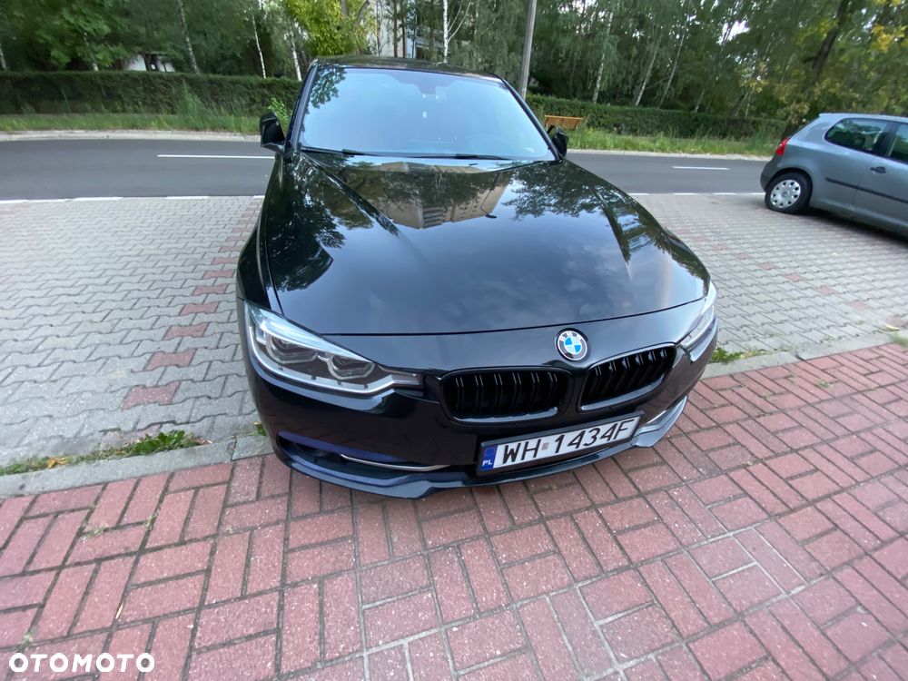 BMW Seria 3 330i xDrive Luxury Line Purity - 4