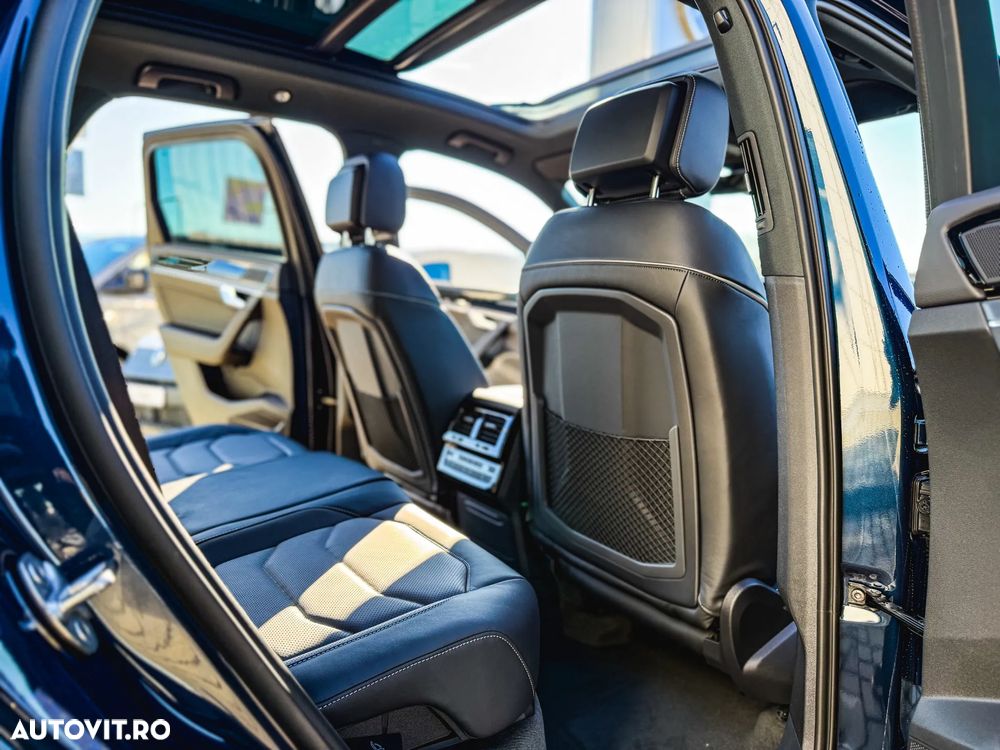 Volkswagen Touareg V6 TDI 4MOTION R-Line - 27