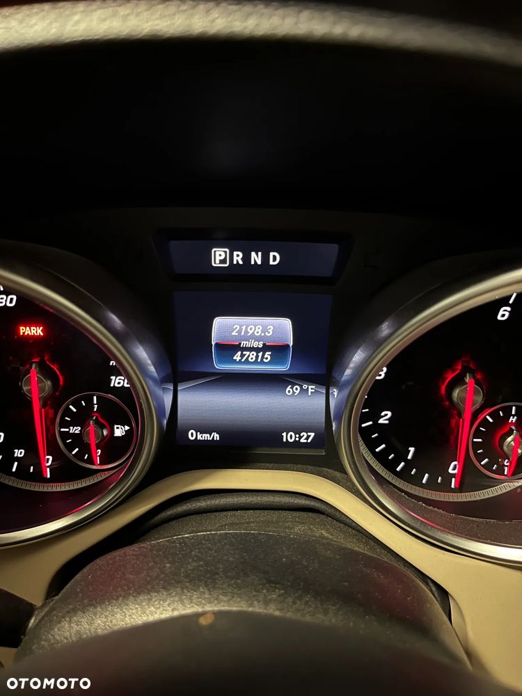 Mercedes-Benz SLC - 10