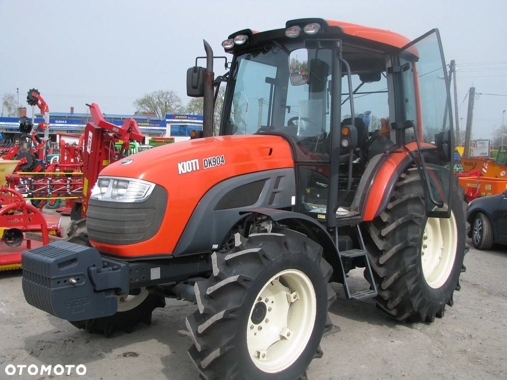 Lamborghini Ciągnik rolniczy Zetor Forterra XSX110 hydrauliczny rewers, Ciągnik rolniczy LAMPO 70DT, Ciągnik rolniczy Kioti DK904 - 18