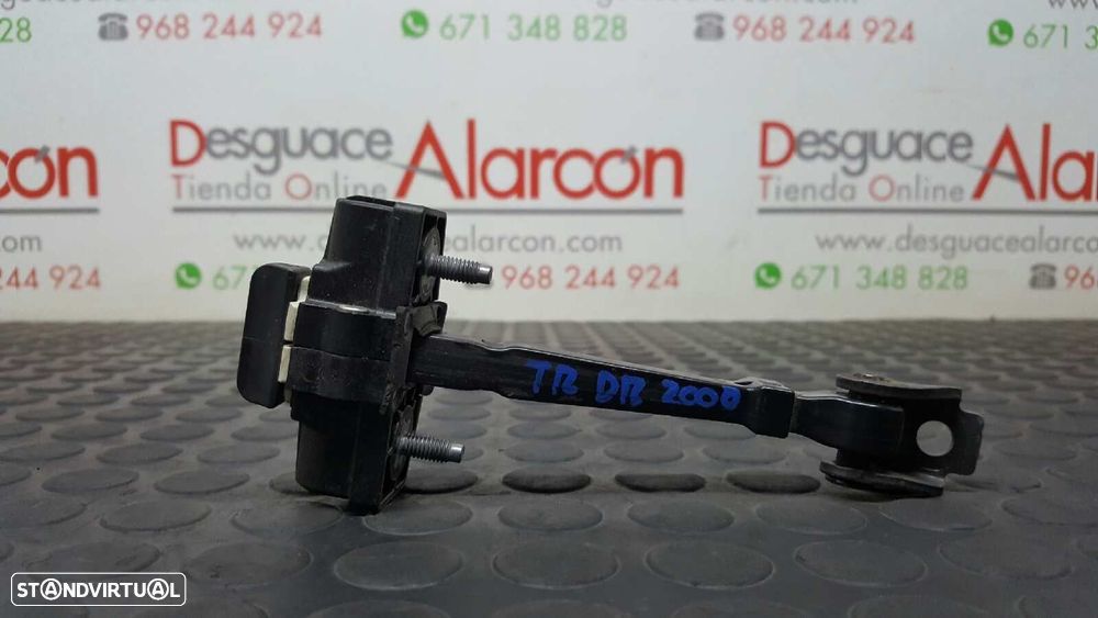 RETENTOR DA PORTA TRASEIRA DIREITA RENAULT CLIO IV DYNAMIQUE - 1