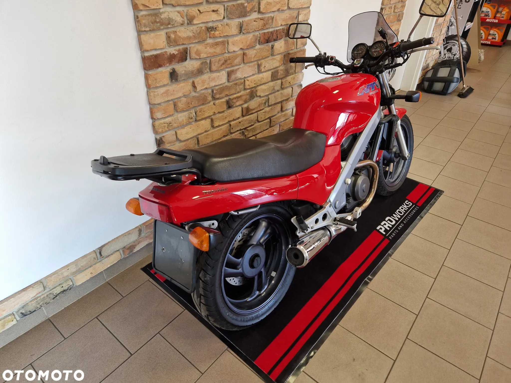 Honda NTV - 32