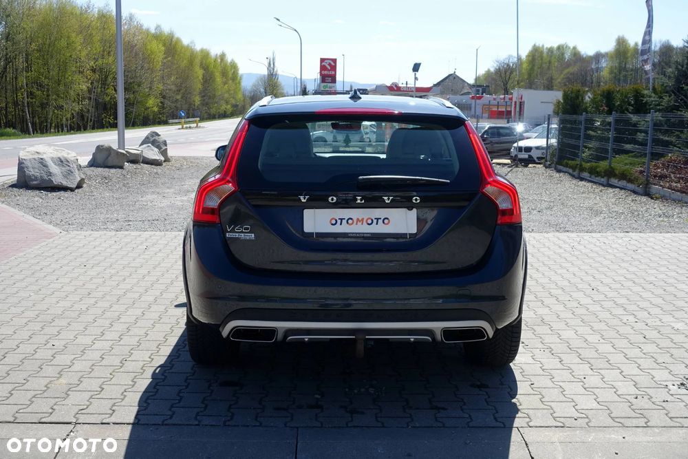 Volvo V60 Cross Country D4 Geartronic Summum - 6