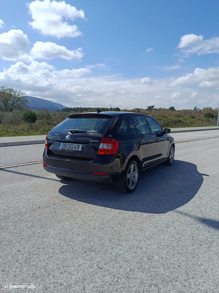 Skoda Rapid Spaceback 1.6 TDi Elegance - 6