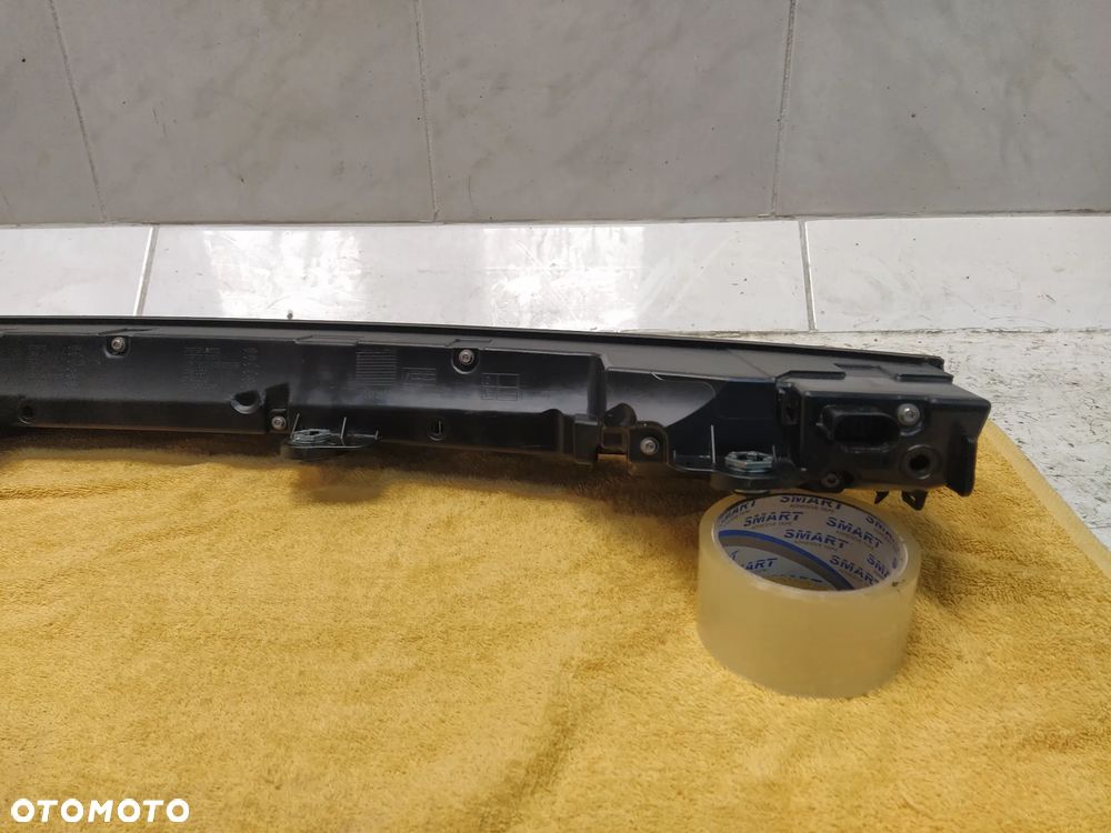 PORSCHE TAYCAN 9JA 19- LAMPA TYŁ TYLNA LED PRAWA LEWA BLENDA ŚRODKOWA W KLAPĘ BAGAŻNIKA BASE USA KOMPLET ORYGINAŁ - 9