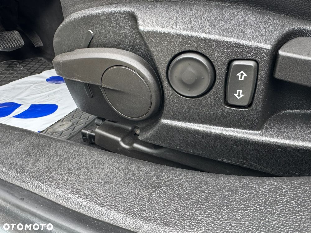 Opel Insignia 2.0 CDTI Automatik Sport - 26