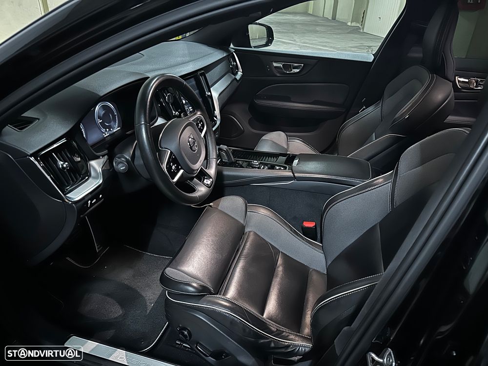 Volvo V60 2.0 T8 AWD TE R-Design - 9